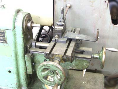 Фото верстачного токарно-фрезерного верстата ВТФ-1 Фото верстачного токарно-фрезерного верстата ВТФ-1